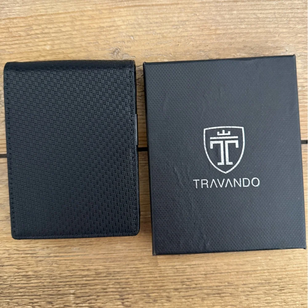 Black Travando air tag Men's Wallet